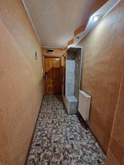 De vanzare apartament cu 3 camere decomandat, mobilat si utilat, Pret 49900euro - 1