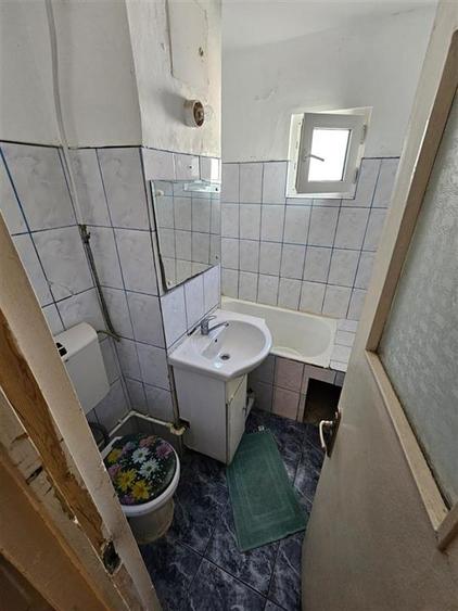 Apartament cu 2 camere semidecomandat în Hipodrom