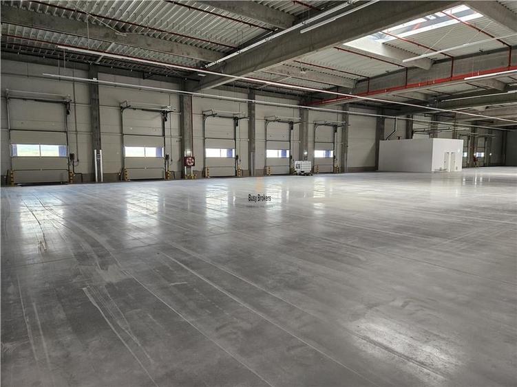 Spațiu industrial, de 4,300 mp, în Gilău