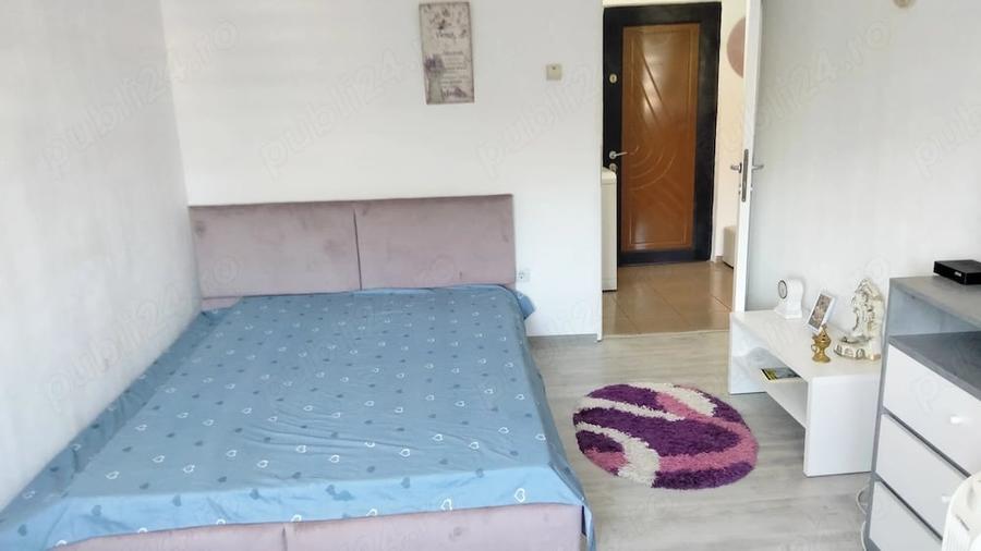 Garsonieră decomandată în Central