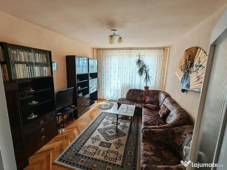 Apartament cu 3 camere decomandat în Ultracentral