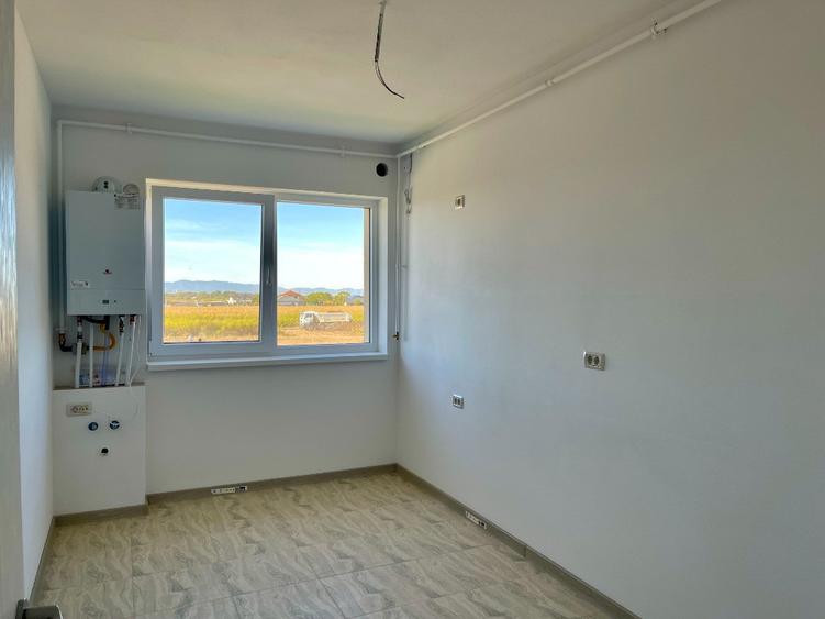 Apartament cu 2 camere decomandat în Sânpetru