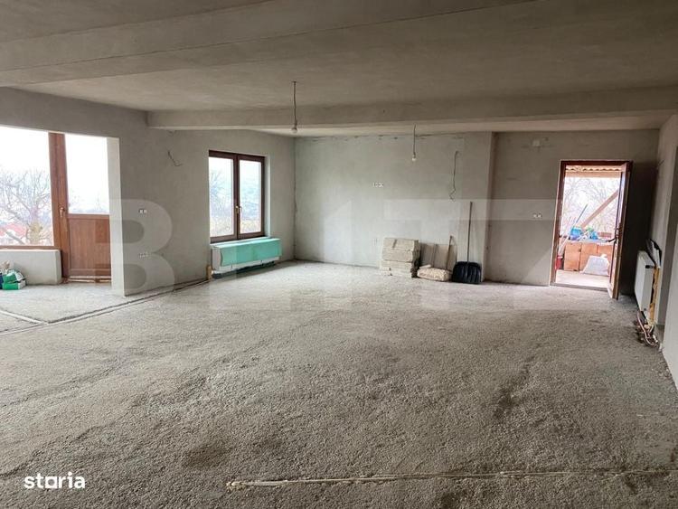 Casă cu 4 camere cu Teren 7100 Mp în Salva