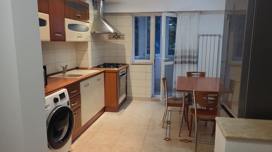 Apartament 2 camere de inchiriat Calea Calarasi colt cu Matei Basarab, 63 mp decomandat etaj 3/8 mobilat,utilat complet la 3 min metrou Piata Muncii - 4