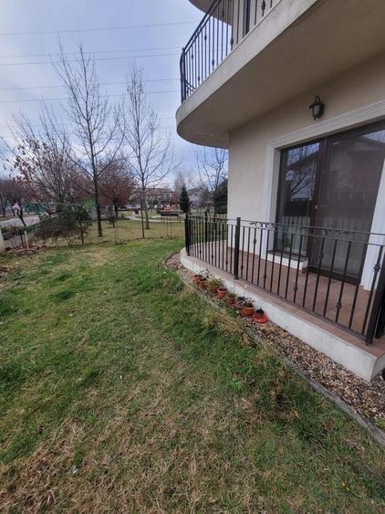 Apartament cu 2 camere decomandat în Dumbrăvița