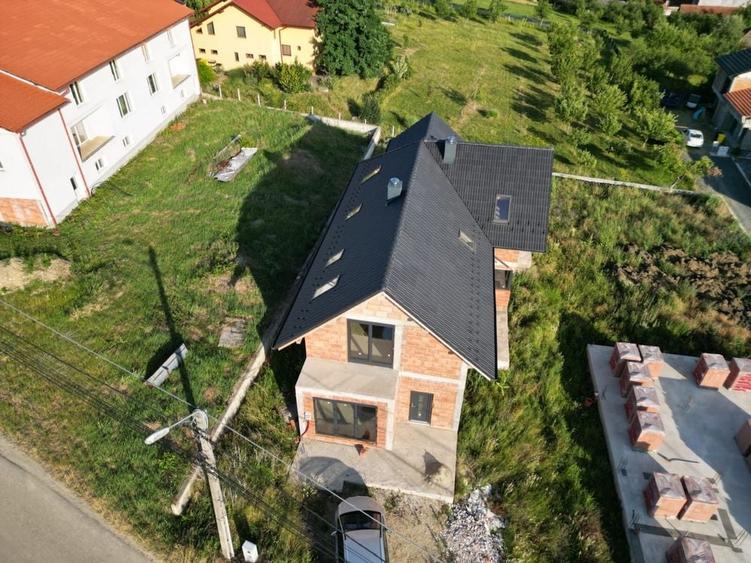 Casă cu 4 camere în Lugoj