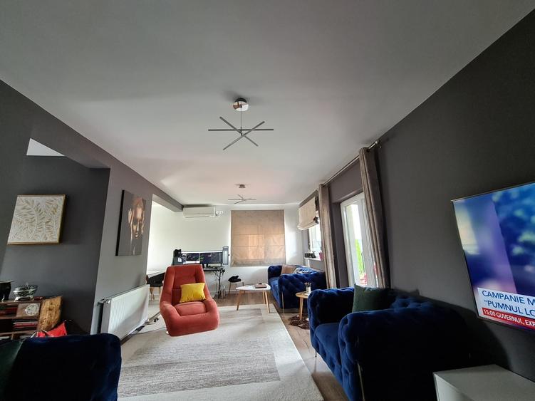 Casă cu 4 camere în Central