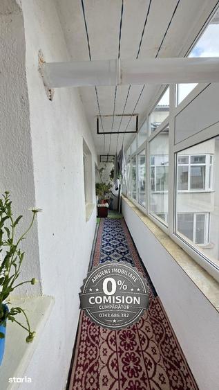 Apartament cu 4 camere decomandat în Traian