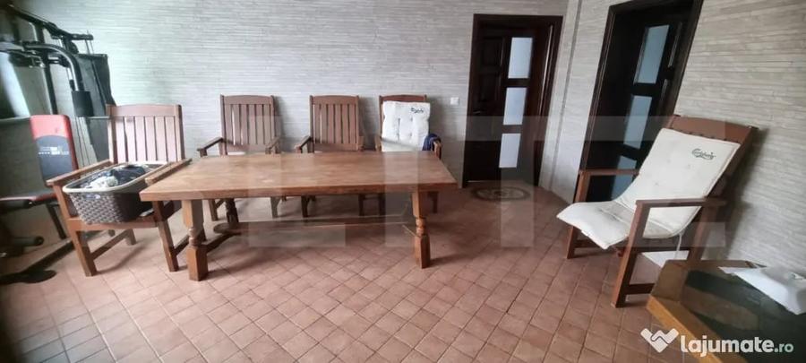 Casă cu 4 camere cu Teren 7000 Mp în Central