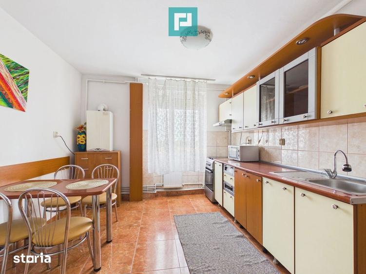 Apartament cu 3 camere, mobilat în Central