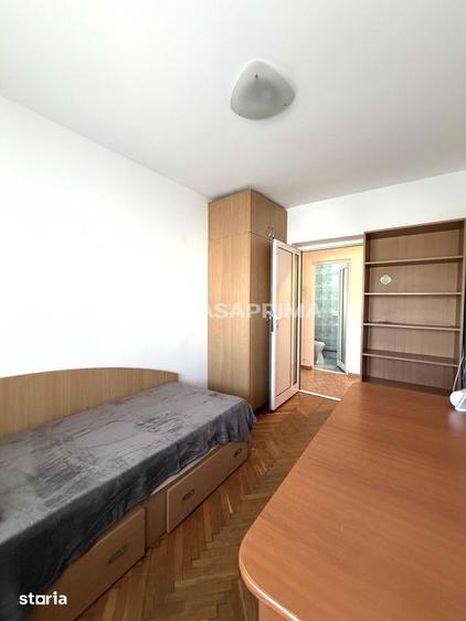 Apartament cu 3 camere decomandat, mobilat în Piața Unirii