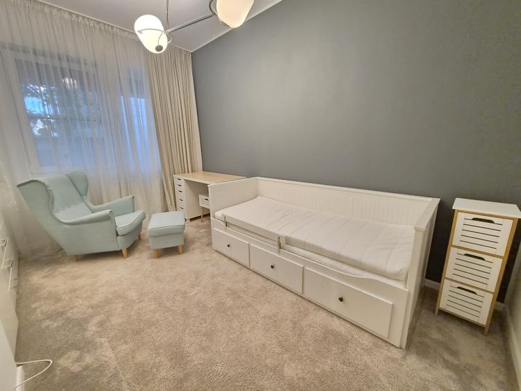 Apartament cu 3 camere în Iancu Nicolae