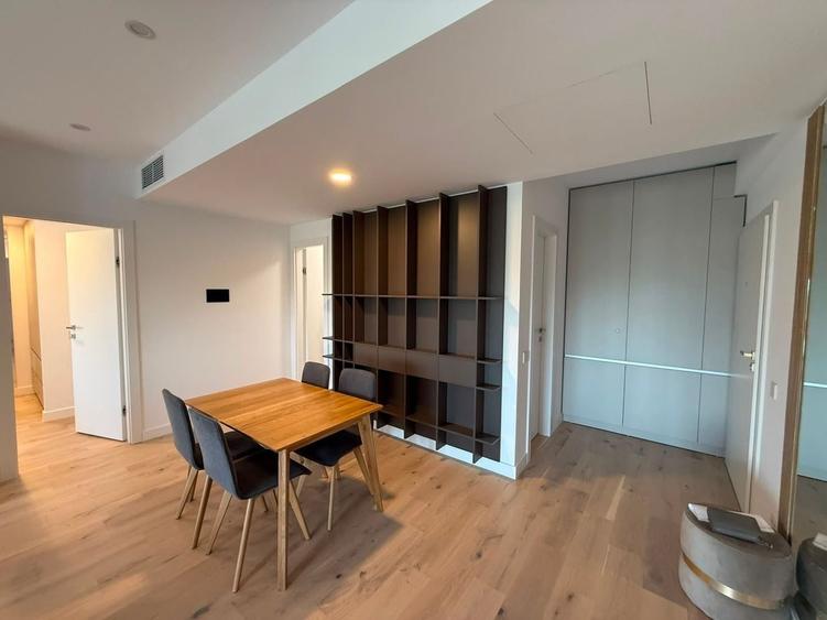 Apartament cu 2 camere decomandat în Străulești