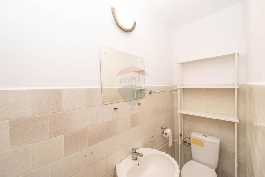 Apartament cu 3 camere decomandat în Crângași