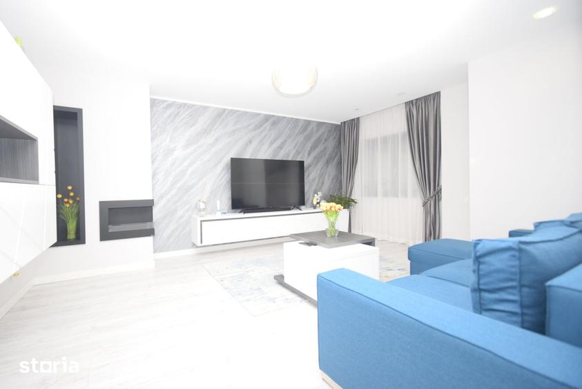 Apartament cu 3 camere decomandat în Siloz