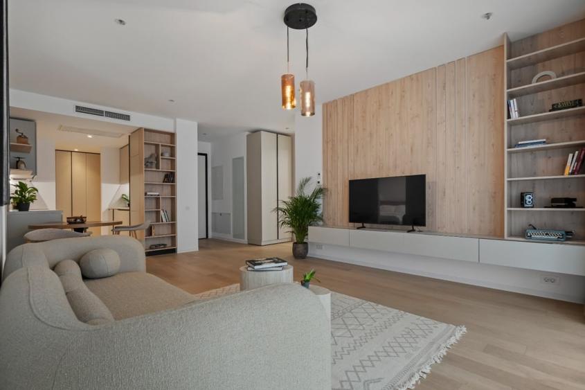 Apartament cu 3 camere decomandat, mobilat în Barbu Văcărescu