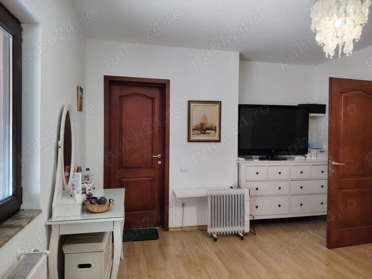 Casă cu 4 camere cu Teren 500 Mp în Corbeanca
