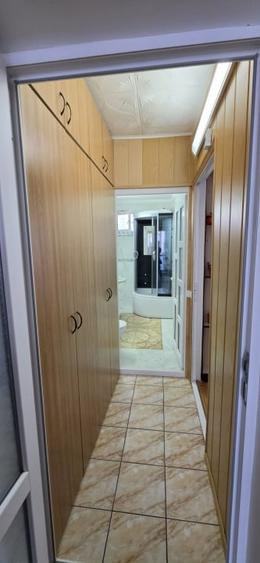 Apartament cu 2 camere semidecomandat, mobilat în E3