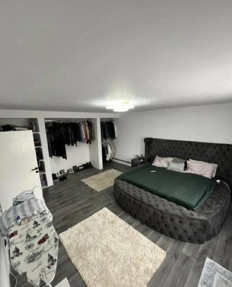 Casă cu 6 camere cu Teren 423 Mp în Bereasca