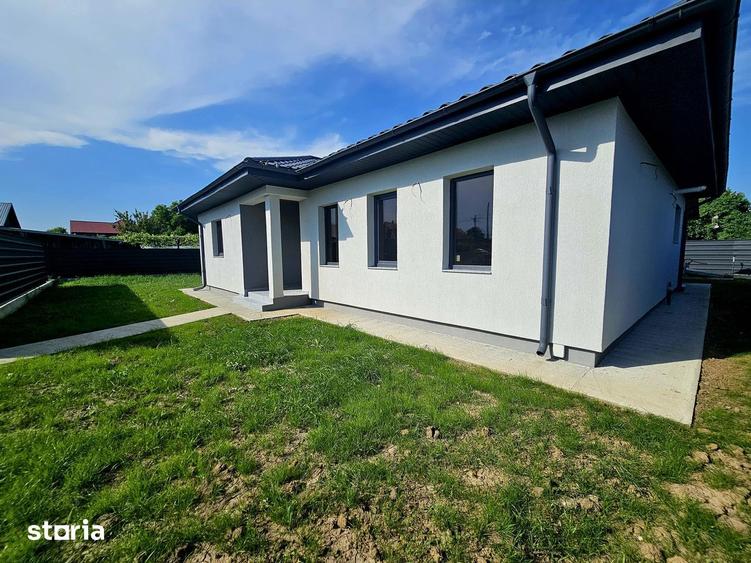 Casă cu 4 camere cu Teren 650 Mp în Central