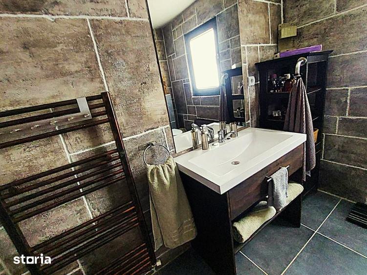 Casă cu 4 camere cu Teren 770 Mp în Covasna