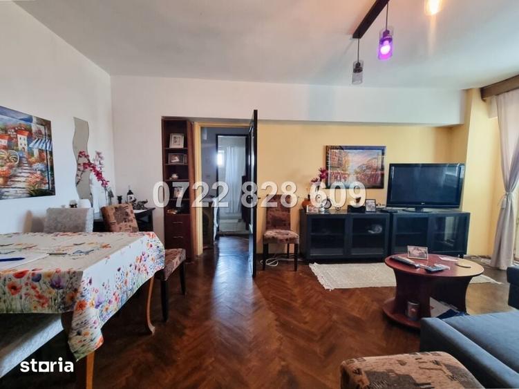 Apartament cu 3 camere semidecomandat în Gara de Nord