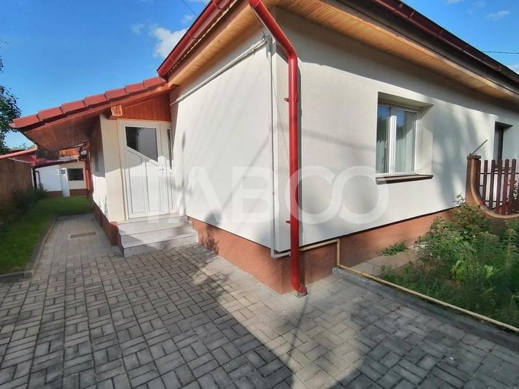 Duplex cu 3 camere semidecomandat cu Canalizare în Calea Poplăcii