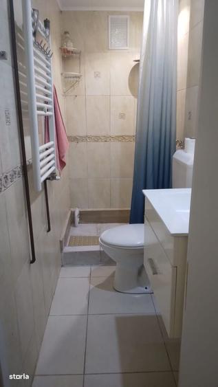 Apartament cu 3 camere în Vitan