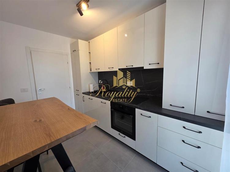 Apartament cu 2 camere decomandat în Lipovei