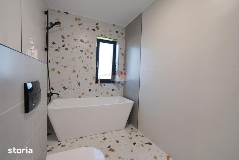 Casă cu 4 camere cu Teren 750 Mp în Jucu