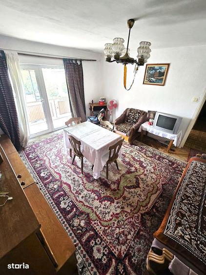 Apartament 2 camere semidecomandat, Micro 16 Str. Universului nr. 8 - 2