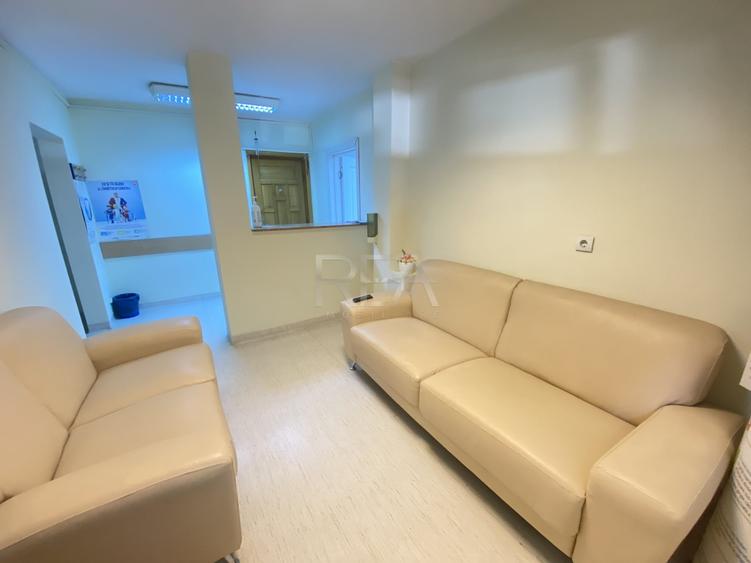 Spațiu comercial, de 66.690002441406 mp, în Rahova