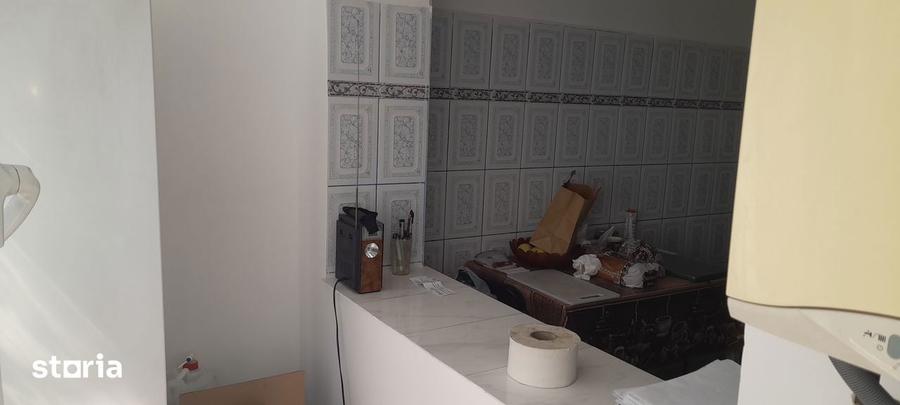Apartament cu 2 camere semidecomandat în Micro 9