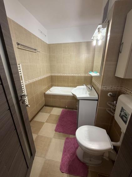 Apartament cu 2 camere decomandat în Lunei