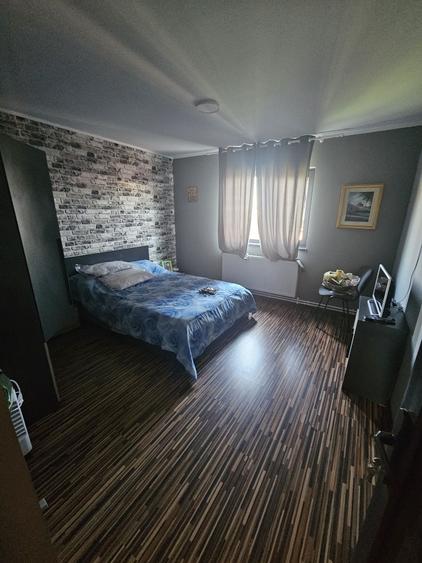 Casă cu 4 camere în Grindu