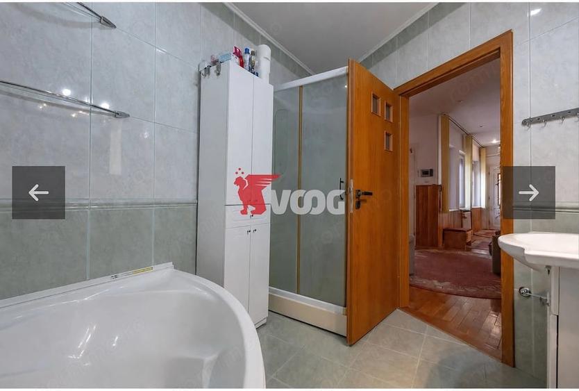 Casă cu 5 camere cu Teren 392 Mp în Central