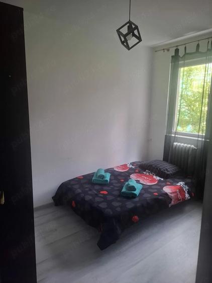 Apartament cu 3 camere decomandat în Alexandru cel Bun