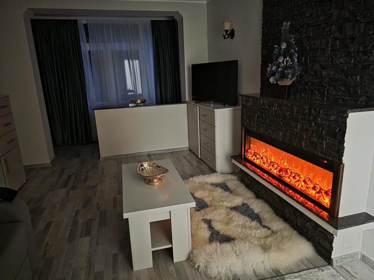 Apartament cu 2 camere decomandat în 1 Mai