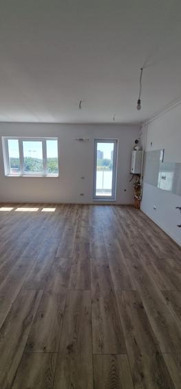 Apartament cu 2 camere decomandat în Străulești