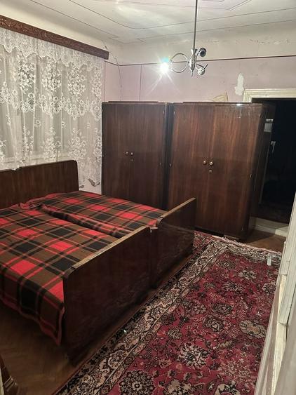 Casă cu 3 camere în Ghioroc
