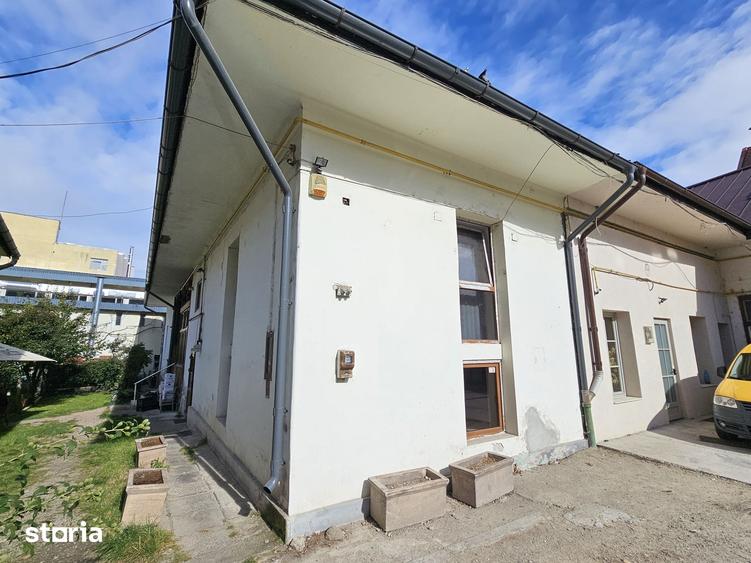 Casă cu 2 camere cu Teren 20 Mp în Central