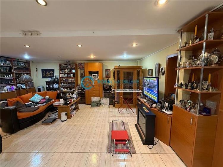 Casă individuală cu 6 camere cu Teren 1039 Mp în Găgeni