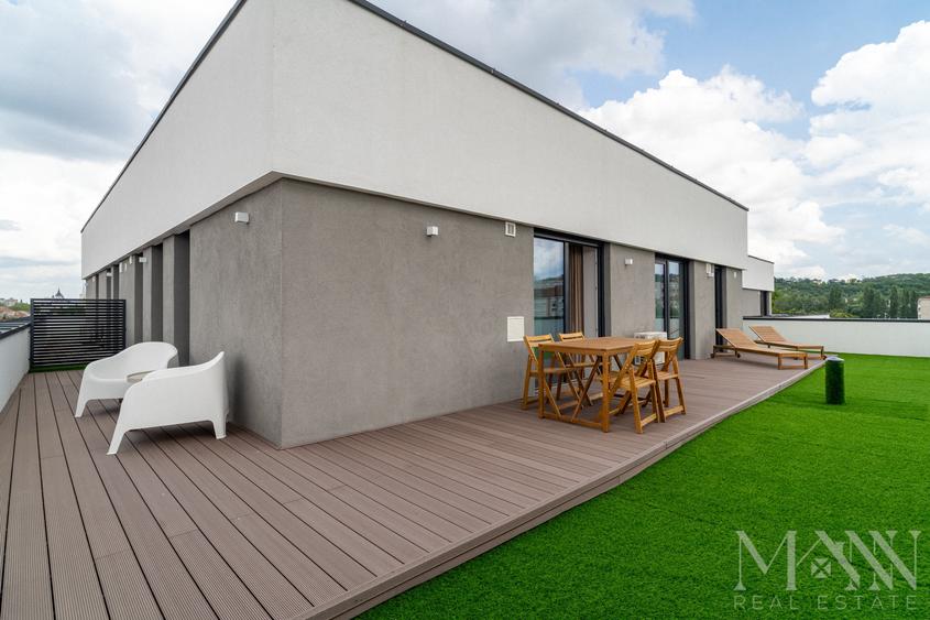 Apartament cu 3 camere în Calea Clujului