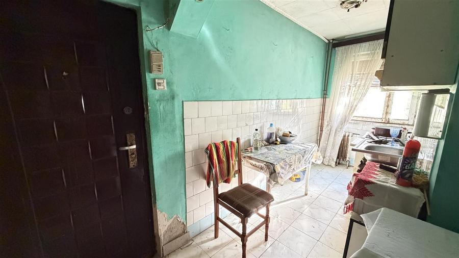 Apartament cu 2 camere semidecomandat în Valenta