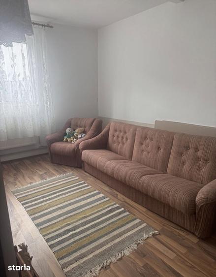 Casă cu 5 camere cu Teren 334 Mp în Calea București