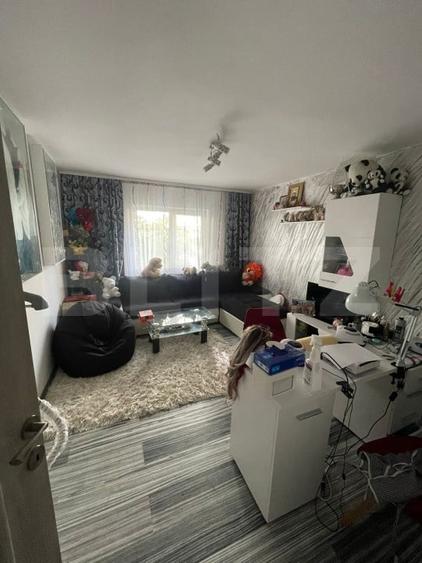 Apartament cu 3 camere decomandat, mobilat în Uzina 2
