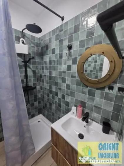 Apartament cu 2 camere decomandat, mobilat în Central