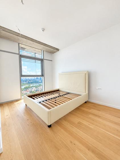 Apartament cu 3 camere decomandat în Floreasca