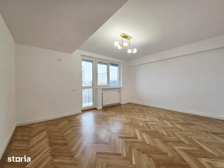 Apartament cu 3 camere decomandat în Centrul Istoric