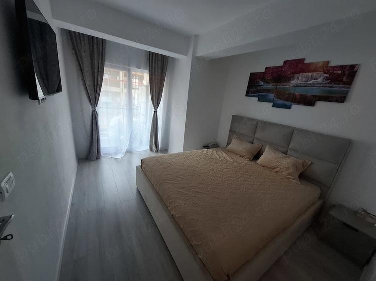 Apartament cu 3 camere decomandat în Vest